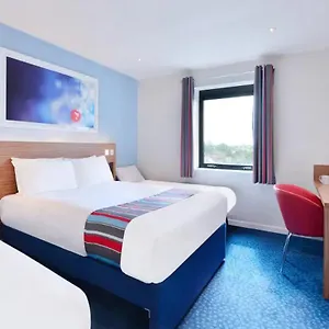 Отель Travelodge St Nicholas